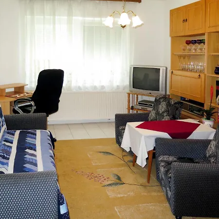 Holiday Fekete Holiday home *